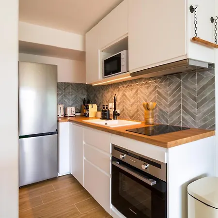 Apartment Ste Maxime - Piscine Et A 250m Des Plages Et Centre-ville